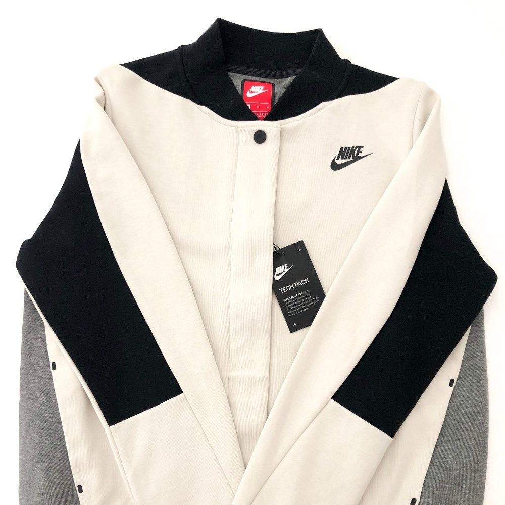 Women’s Nike Jacket